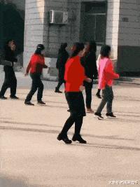 大叔刷百万礼物,大叔刷100万见网红