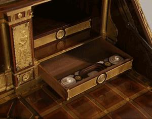 看完这些处处是机关的家具,才知道小时候的文具盒是这么来的