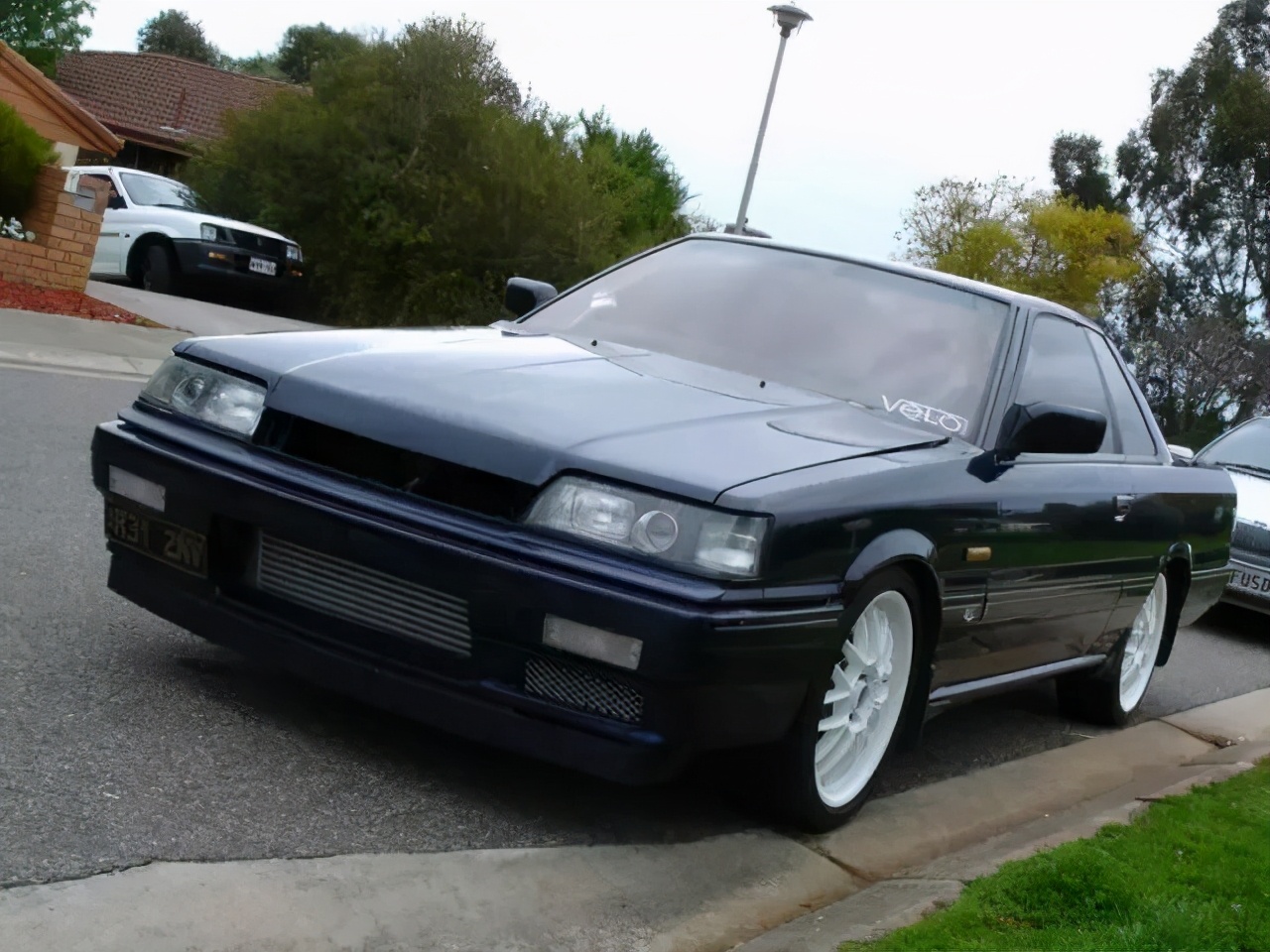 日产gt-r和skyline的区别,老款日产skylinegtr战神