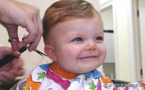 一岁半孩子手脚发黄怎么回事,12岁男孩头发发黄什么原因