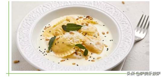 披萨用哪种香草,步骤完整的烘焙美味披萨的全攻略