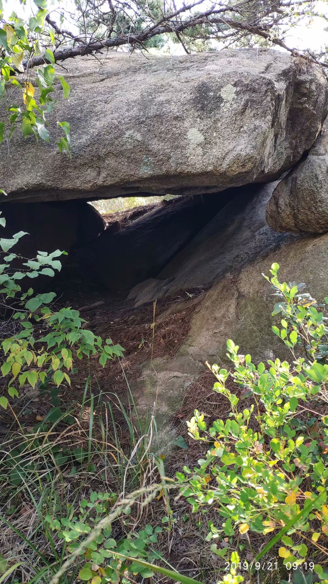 远征三晋凯旋还，飓风众人把酒欢