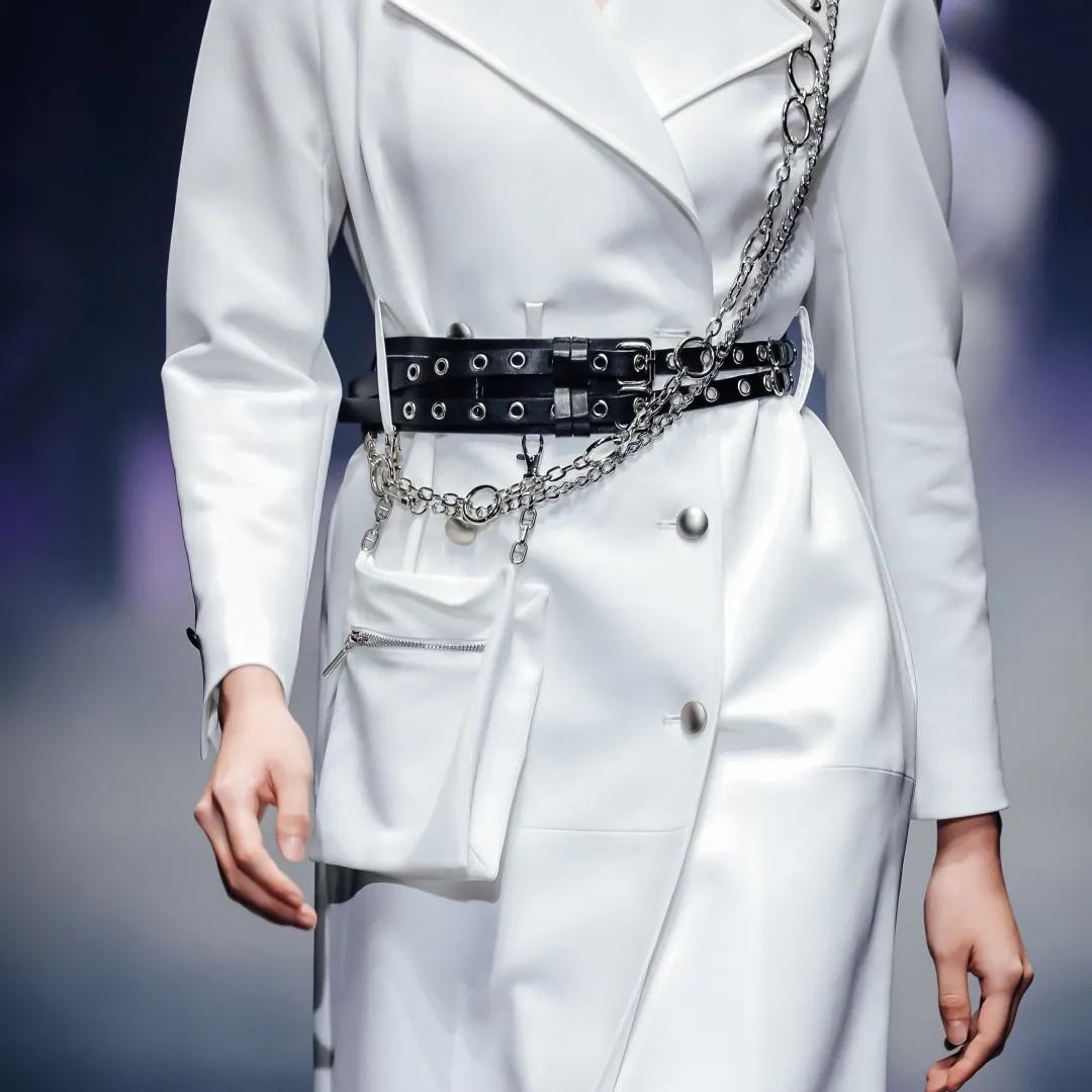 2021秋冬女装款式流行趋势,2018秋冬趋势报告巴黎时装周