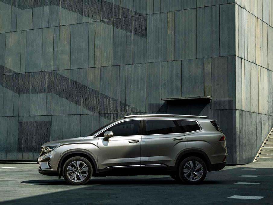 瑞虎8plus和唐dmi对比,10万元左右7座suv吉利豪越