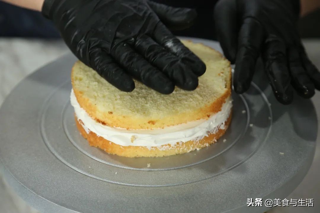 草莓奶油蛋糕教程来了你学会了没,韩国草莓蛋糕