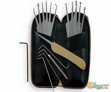 锁匠万能民用锁二合一,开锁师傅说哪种钥匙的锁安全性高