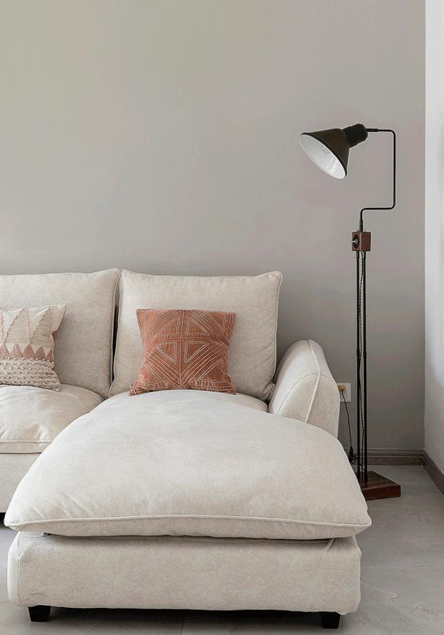 明清家具在现代家庭摆放,原木色古代家具摆放