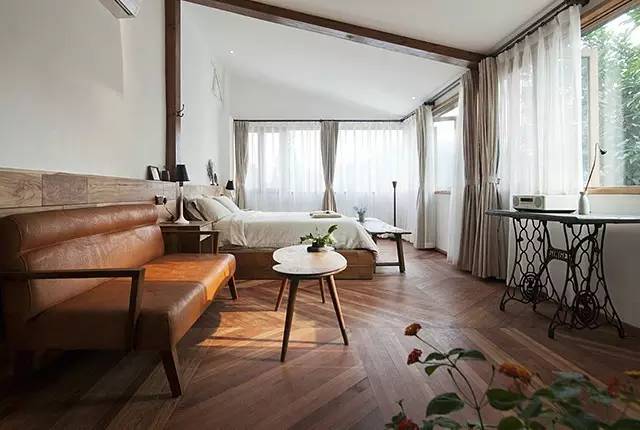 杭州最美民宿落地窗湖景房,杭州最美十大民宿酒店