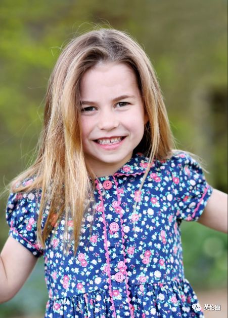 年龄相差89岁，英国王室最强“带货”组合