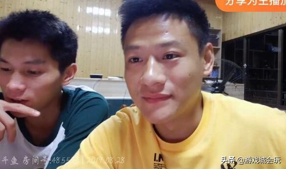 斗鱼主播钱小佳为什么不直播了,斗鱼钱小佳和339