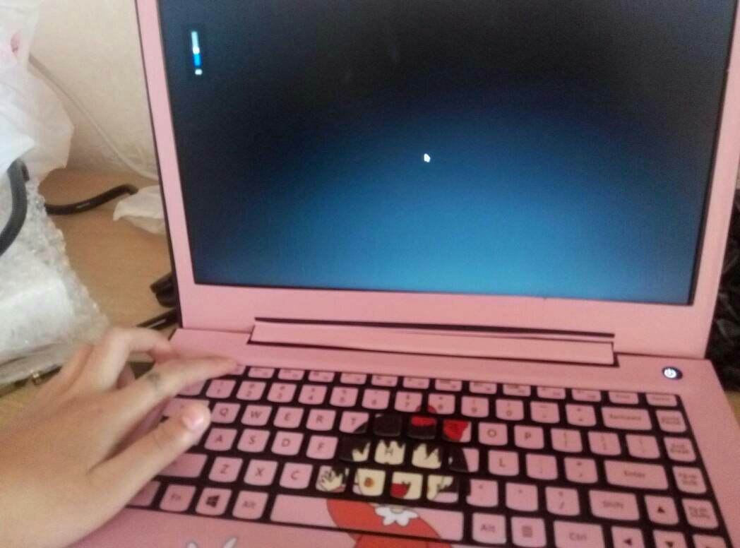 电脑开不了机黑屏了怎么解决,电脑开不了机一直黑屏是什么原因