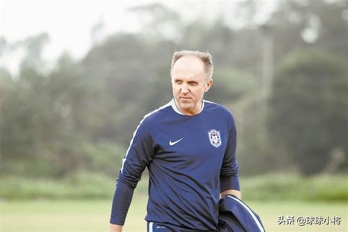 当年为泰达队制定“疯跑战术”，多年后我们才明白，他是好教练