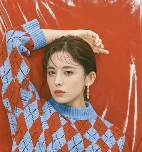 你看过这些女星的素颜吗,10位女星素颜前后对比