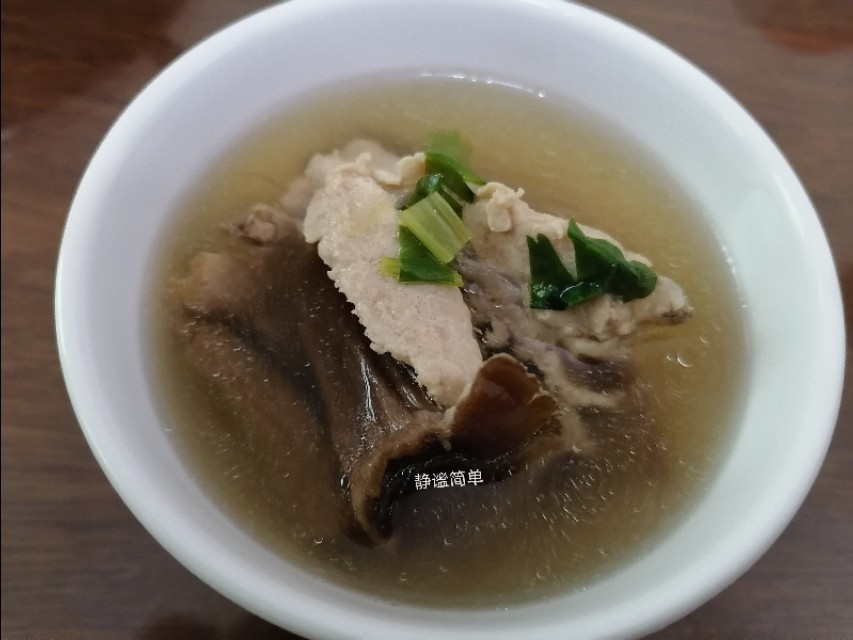 清热润肺鹿茸菇大骨汤,夏天鹿茸菇骨头汤