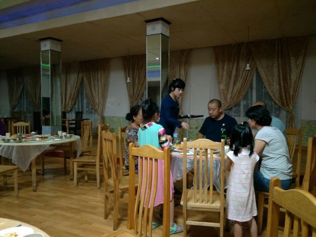 朝鲜的导游收入怎样,走进朝鲜国营商店