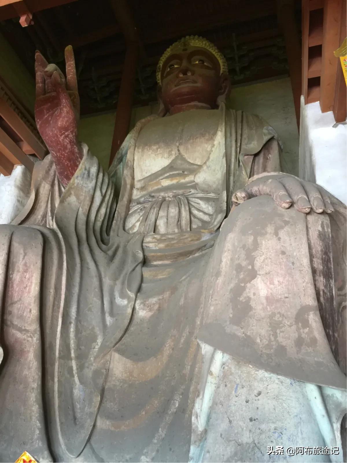 山西稷山土雕大佛,稷山大佛寺里的大佛