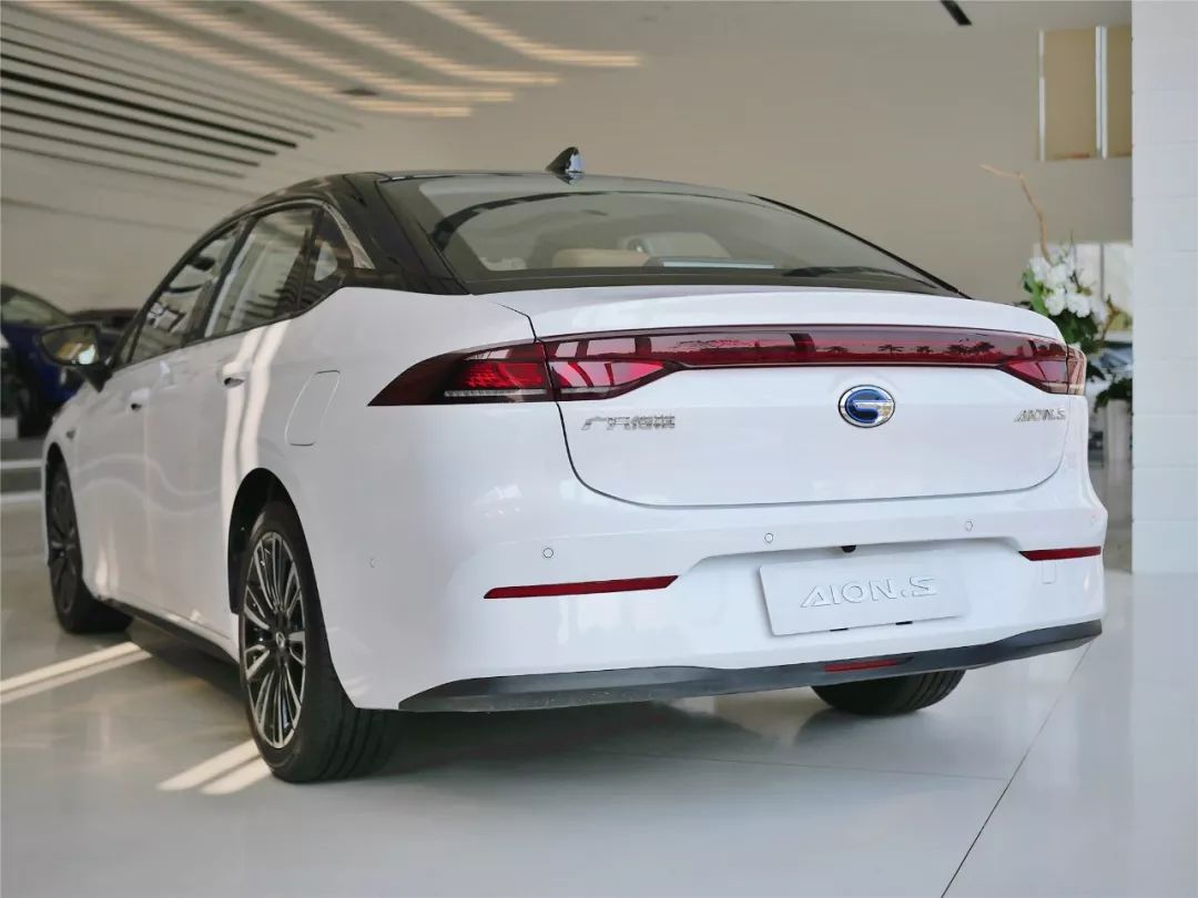 传祺gs8最新款什么发动机,2018款传祺gs8是什么发动机