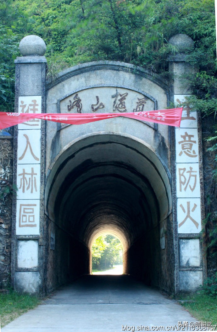 赣州峰山附近一日游自驾游景点,赣州峰山美景
