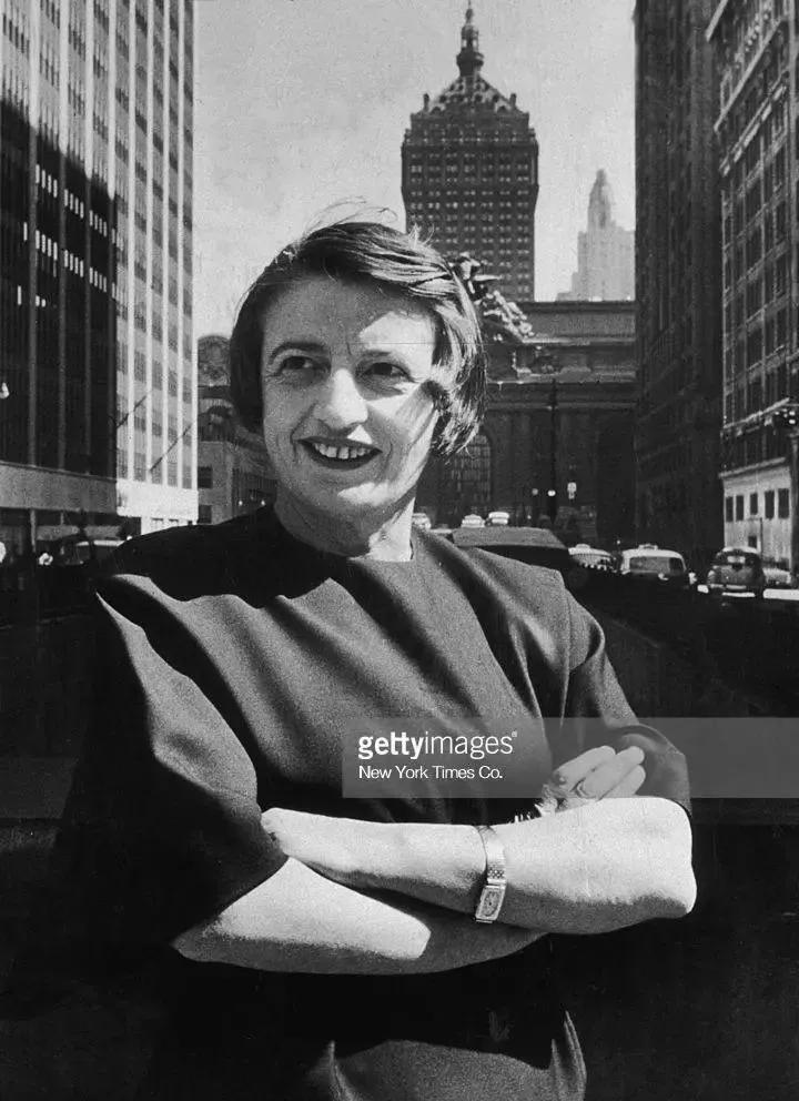 不想把世界让给自己鄙视的人,不能把这个世界让给鄙视你的人