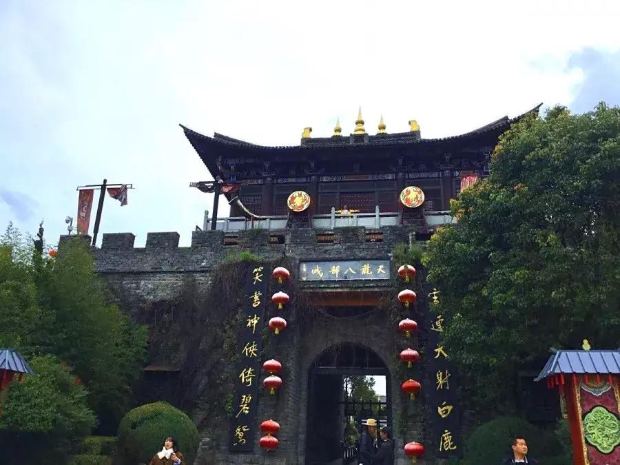 成都到大理房车旅行,成都至云南房车7天旅游攻略