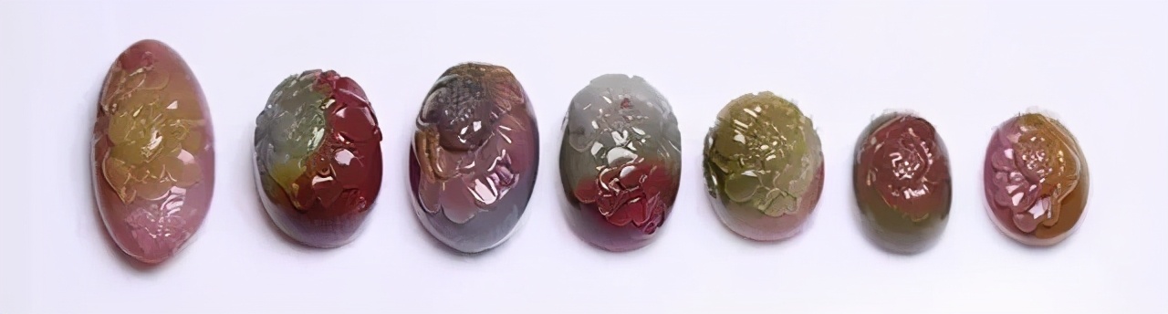 玛瑙五颜六色的珠子,糖果色玛瑙与盐源玛瑙的区别