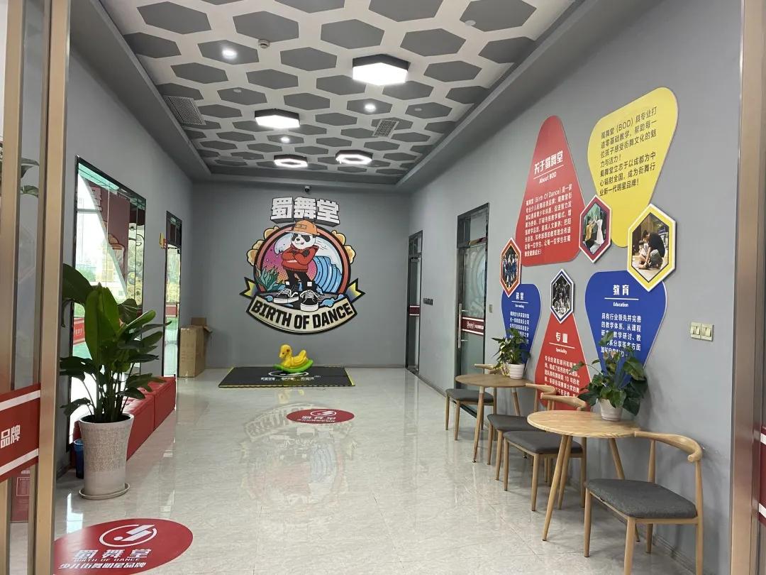 什么样的家长愿意让孩子学街舞,为什么很多家长不建议孩子学街舞