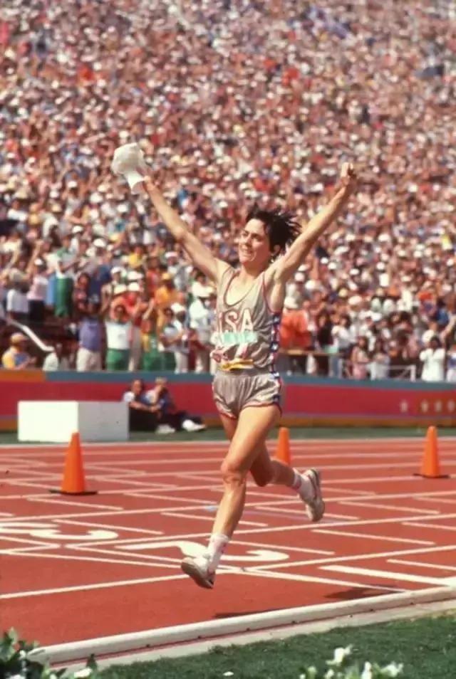 高颜值又能实战的跑鞋,哪几双跑鞋值得买