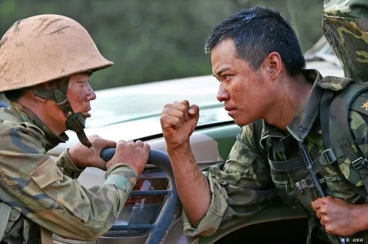 段奕宏王宝强士兵突击经典台词,段奕宏和王宝强士兵突击高燃混剪