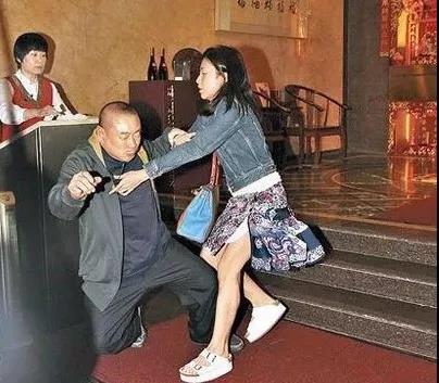 李嘉欣刘銮雄甘比,刘銮雄与李嘉欣关系