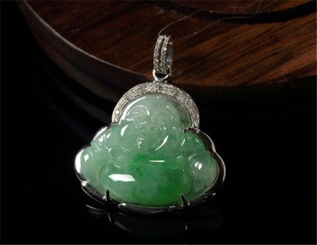 冰糯种翡翠观音价格,翡翠冰糯是什么意思