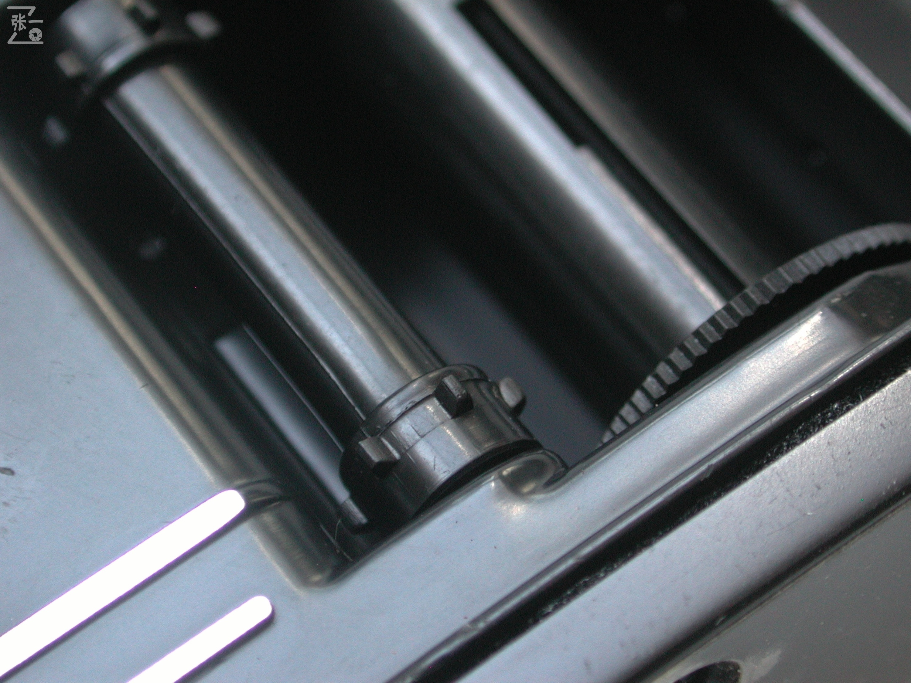 中国重庆生产的明佳MingcaMCK1000单反照相机