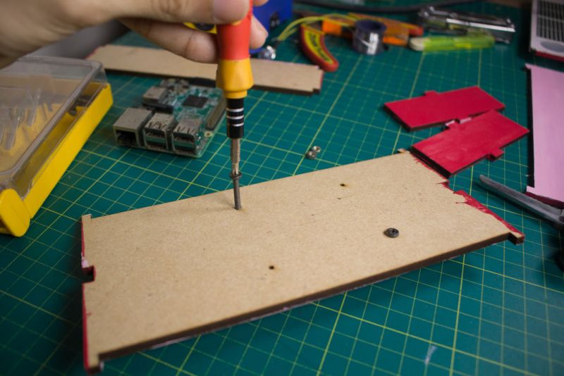 树莓派+点阵制造*币特比***踪器追**