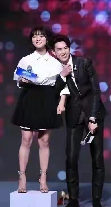 脸很美身材却减分的8位女星,只能看脸不能看身材