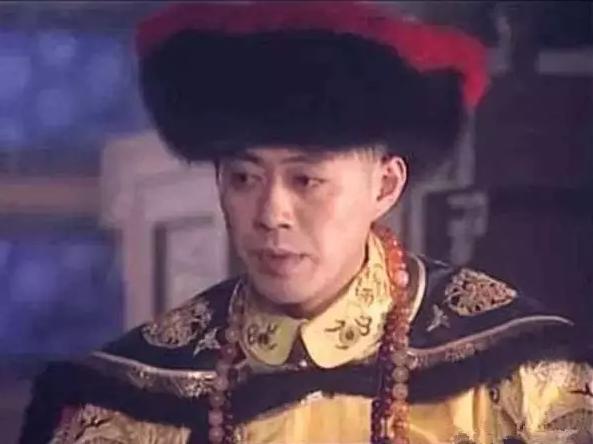 挤眉弄眼五官乱飞的演技,挤眉弄眼式演技