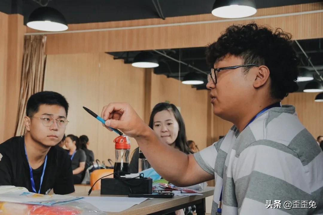 歪歪兔迷幻岛大冒险,歪歪兔儿童剧