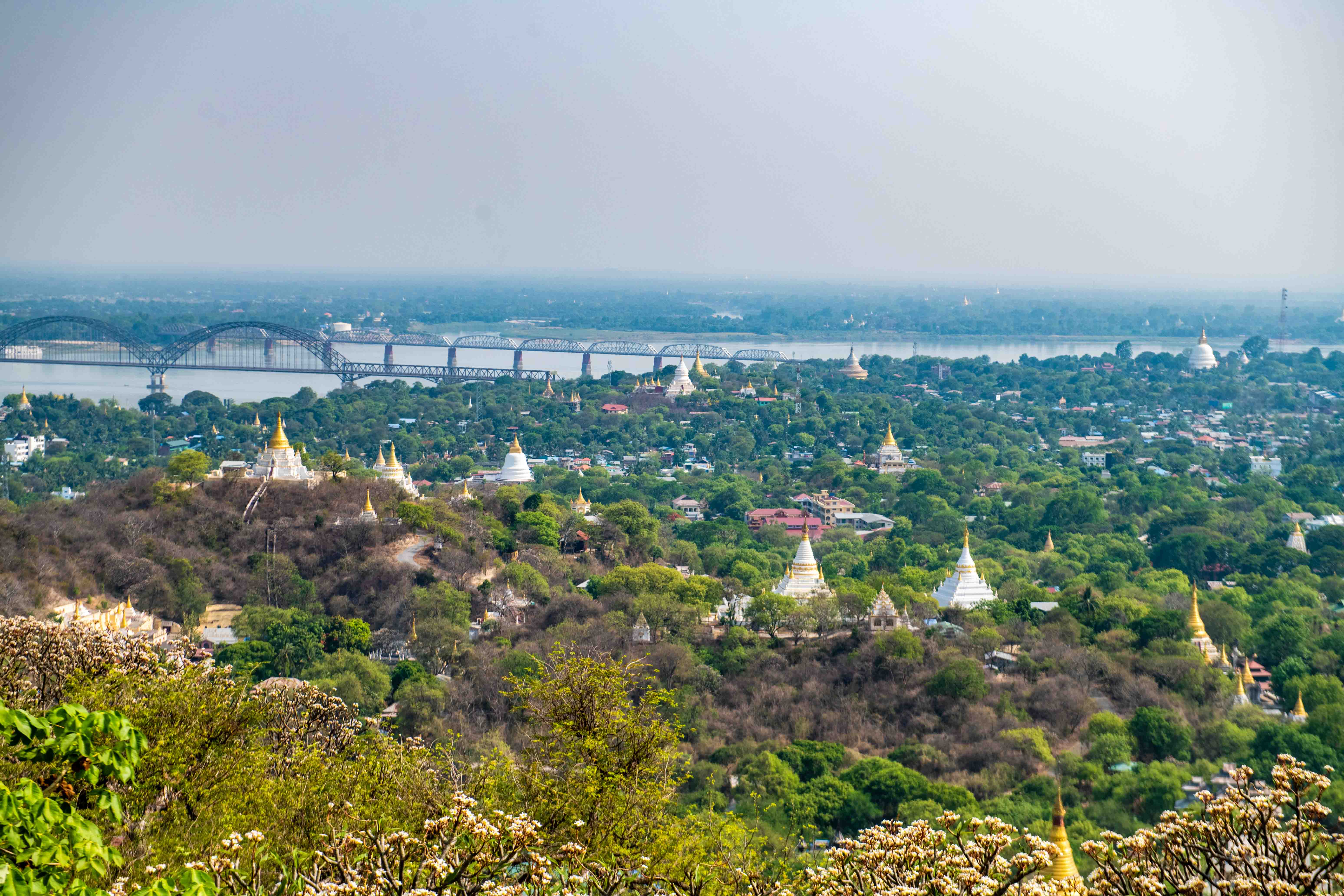 隐藏在缅甸大山里的卧佛,缅甸最高的山