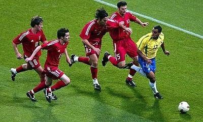 百大球星一球成名齐达内,齐达内十佳球回旋视频