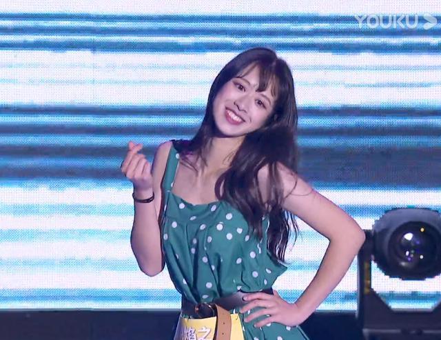 杨超越实力逆袭,洗脑片段秦牛正威杨超越