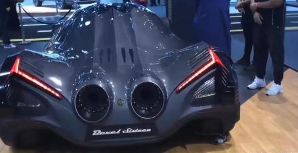 迪拜王子：5亿跑车自己舍不得开，却愿意借给偶像成龙拍电影