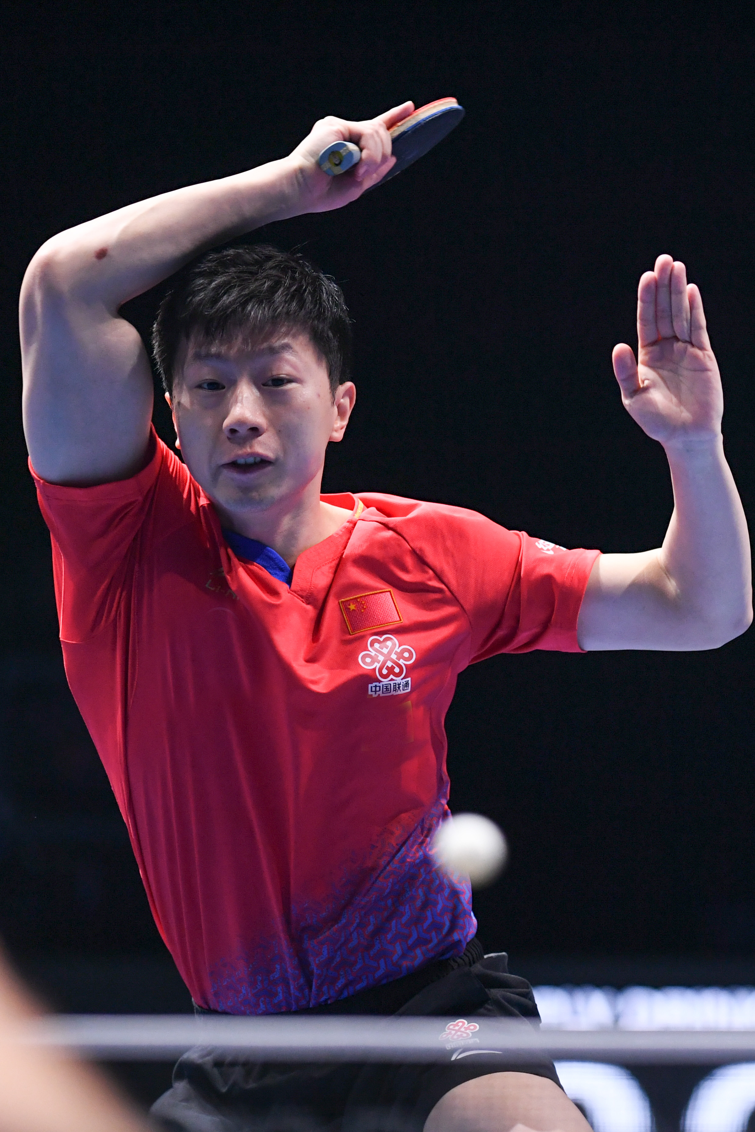 18岁世界冠军和三冠王,18岁拿了世界冠军