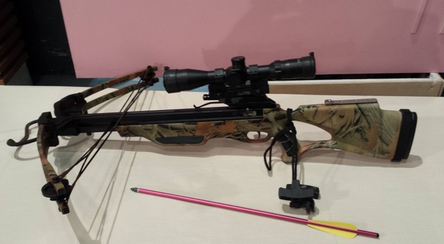 大学生用手弩杀害3名家人，日本修法晚了吗？