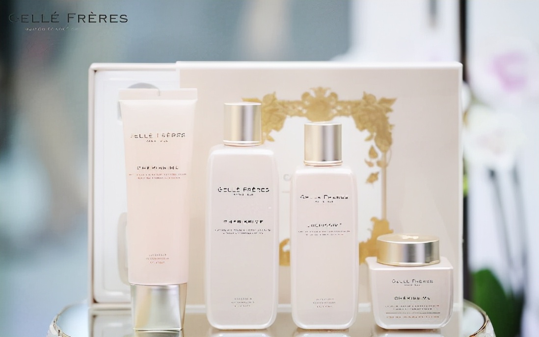 云南的滇山茶和山茶花一样吗,童子面山茶花