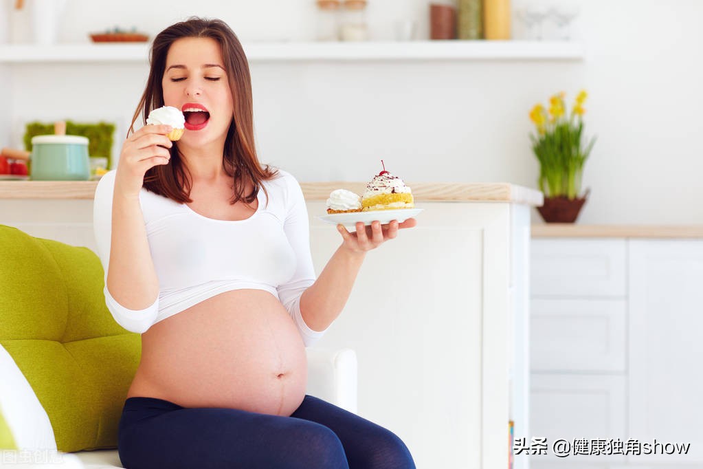 备孕期间除了叶酸还需要吃些什么,备孕男性要不要补叶酸