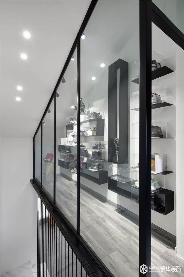 【锦华装饰装修实景案例】听说，极简风和单身音乐人更配哦！