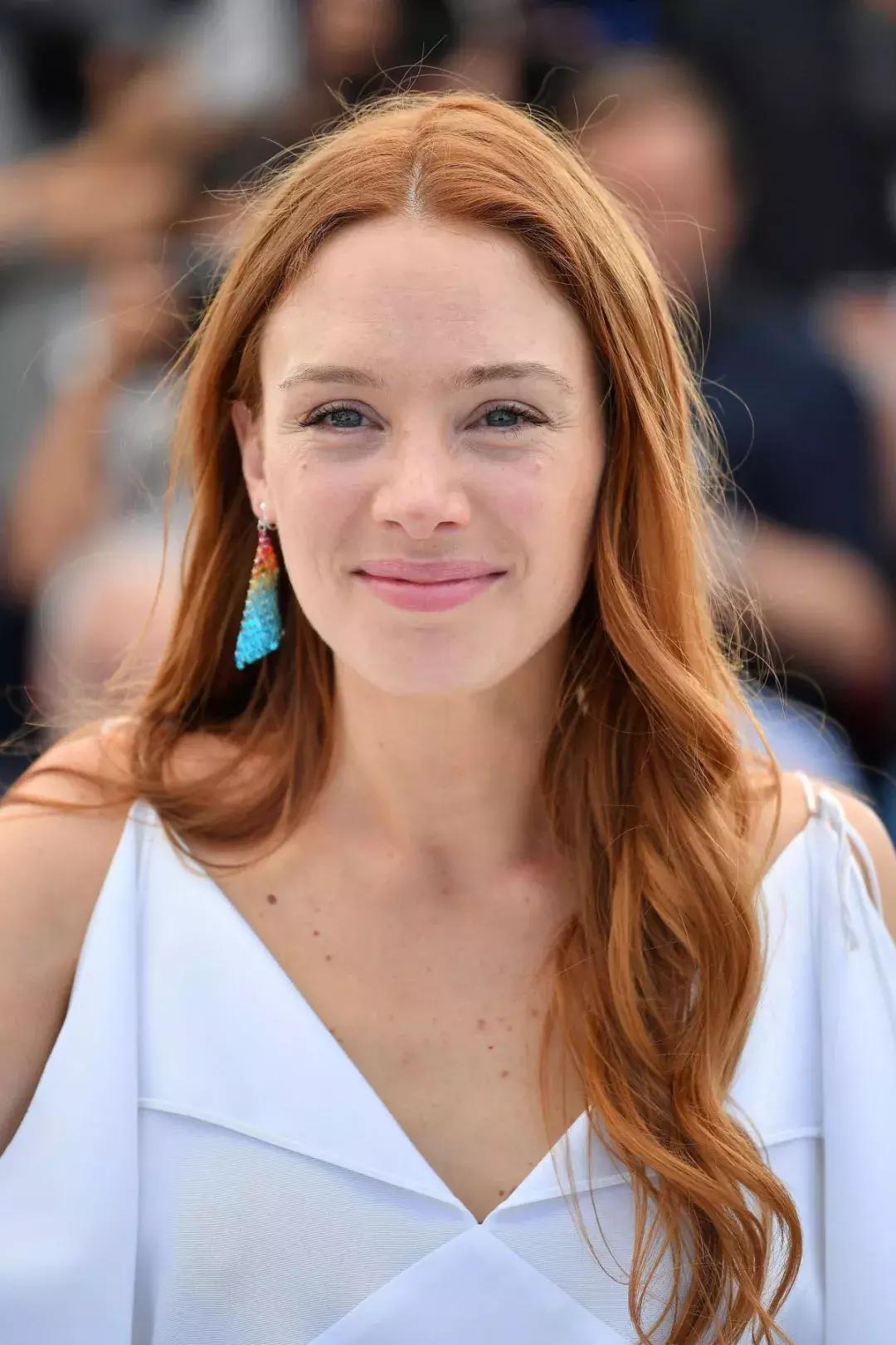 一家人的故事电视剧,一家人背后故事