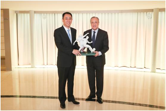 笑看中国足球“未来星”许家印深感欣慰并满怀期待