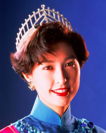 是学霸但是很想当学渣,是学霸却进了娱乐圈