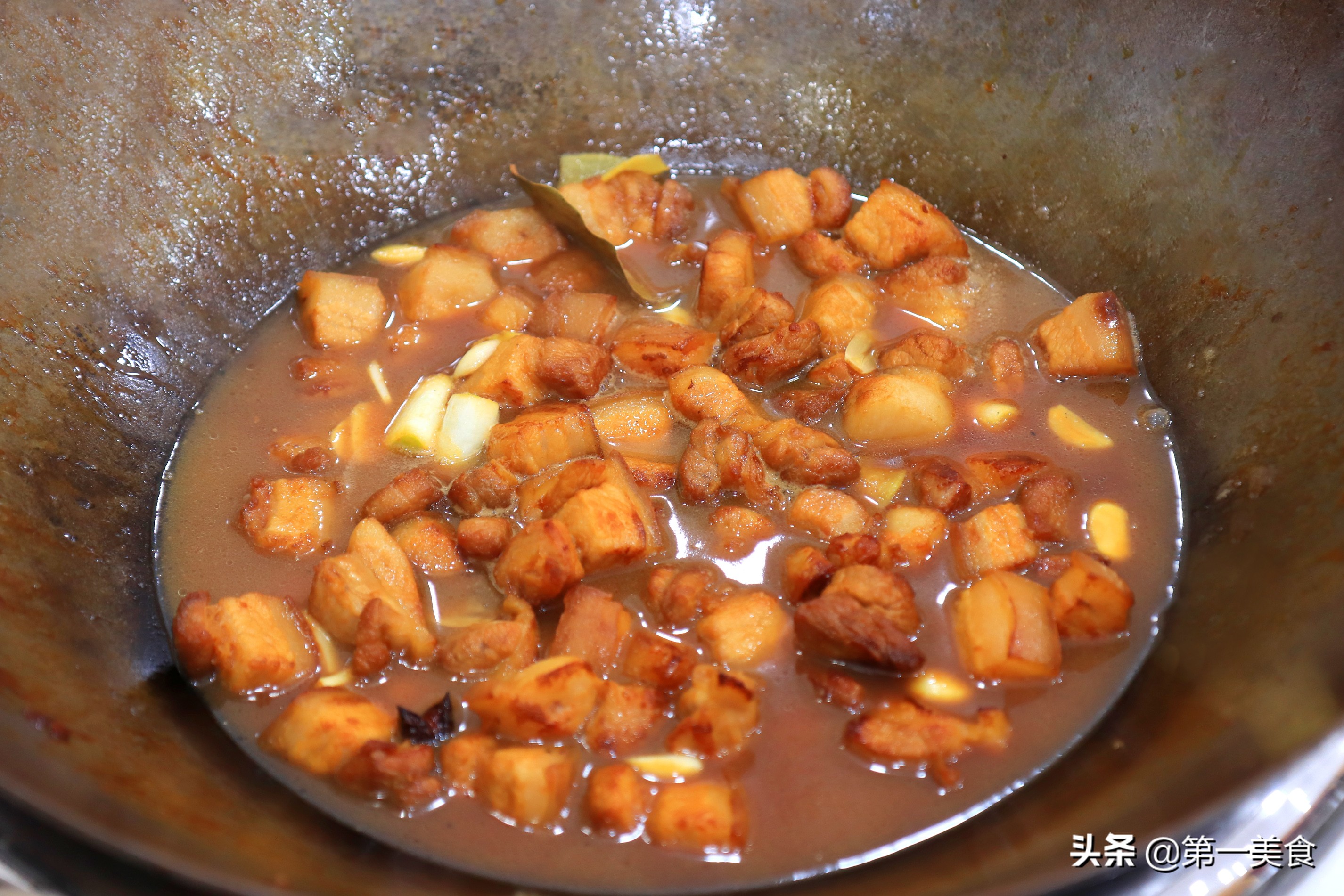 红烧肉最正宗的家常做法肥又不腻,家常红烧肉正确做法最简单过程