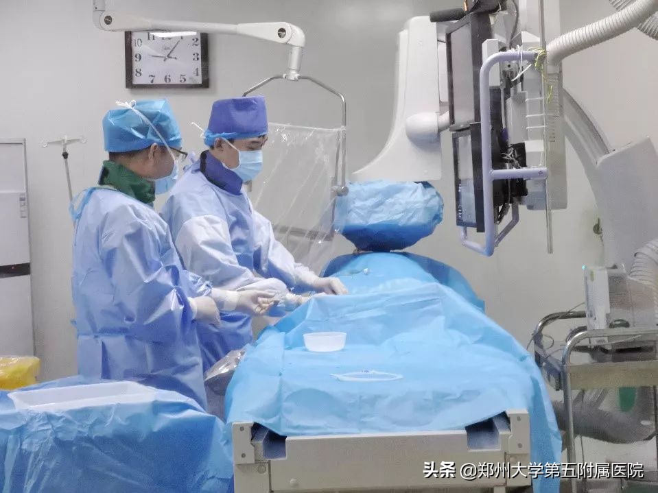 郑州大学五附院成功开展3例肾上腺静脉取血术