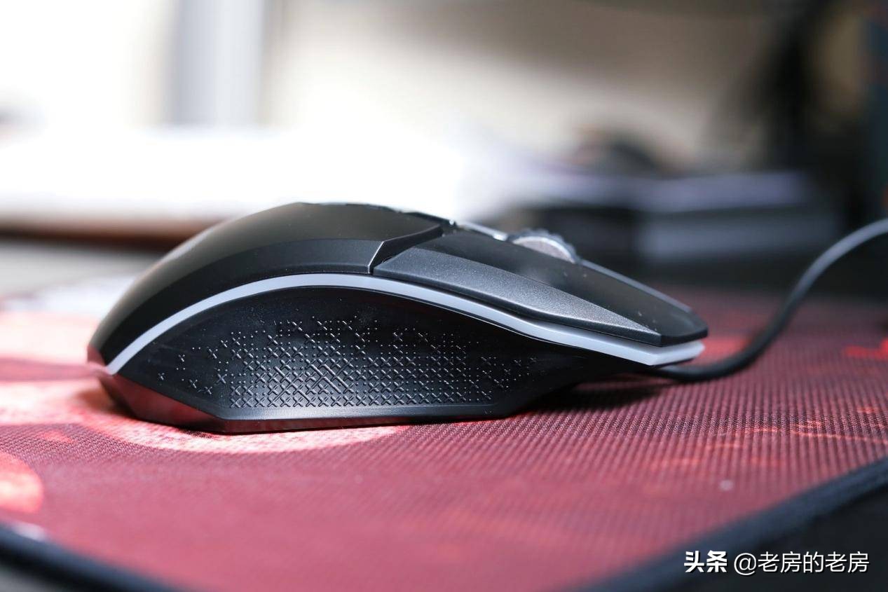 达尔优牧马人的鼠标怎么设置吃鸡,达尔优牧马人鼠标一般是几代的